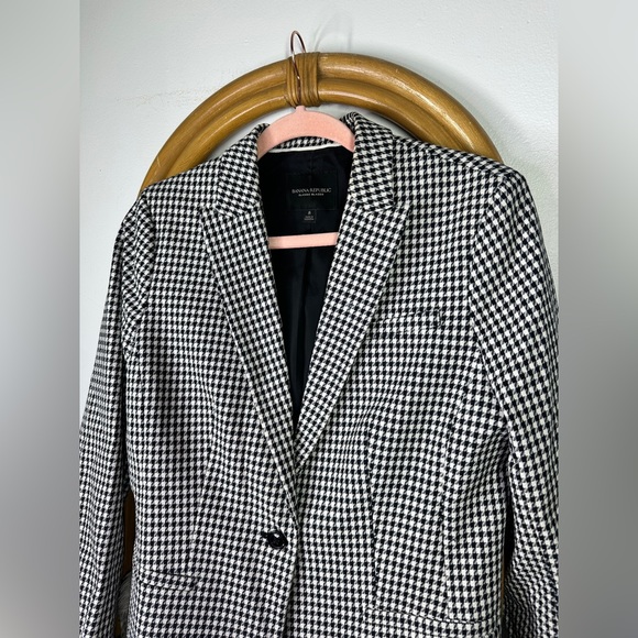 Banana Republic Black and White Houndstooth Blazer sz 8 - Picture 2 of 5
